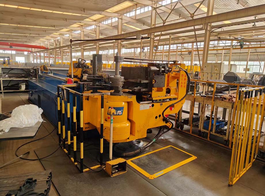 彎管機安裝安全地毯應注意什么